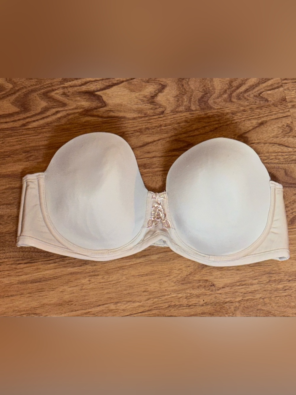 Vanity Fair Strapless Padded Bra in Beige Nude